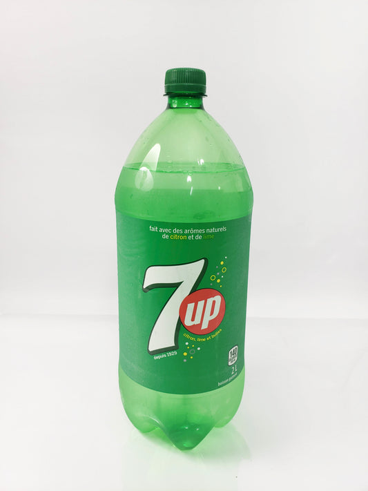 7UP (591ml / 2L)